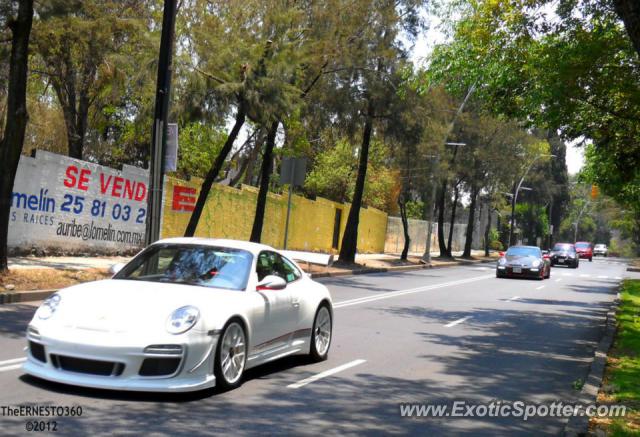 Porsche 911 GT3 spotted in Ciudad de Mexico, Mexico