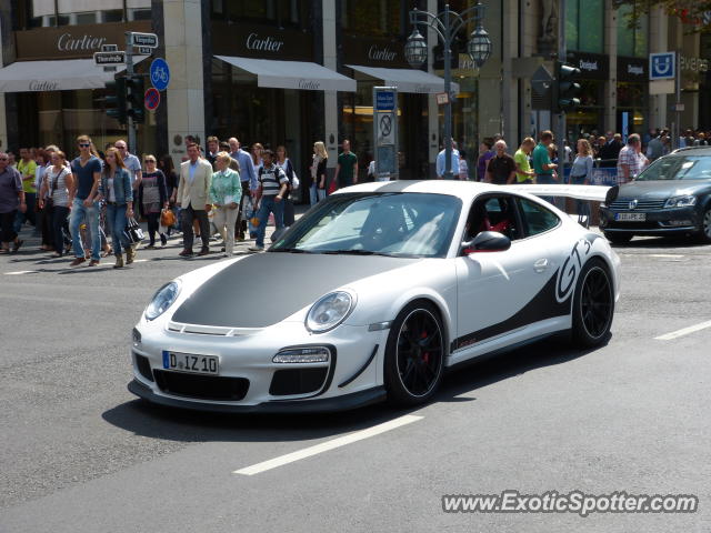 Porsche 911 GT3 spotted in Düsseldorf, Germany