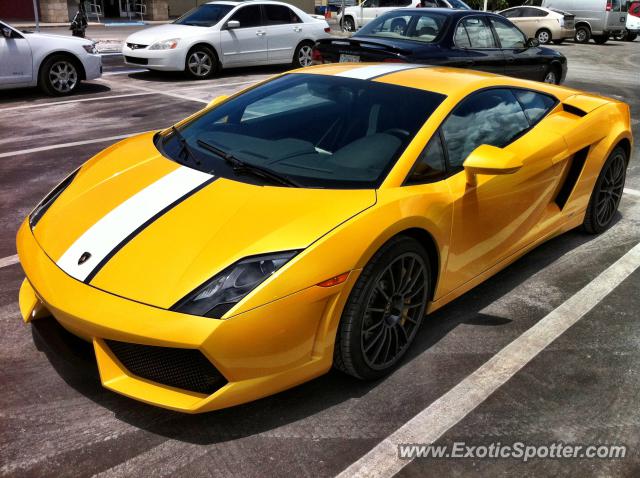 Lamborghini Gallardo spotted in Naples, Florida
