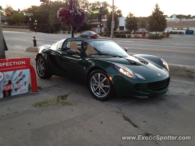 Lotus Elise spotted in Shawnee, Kansas
