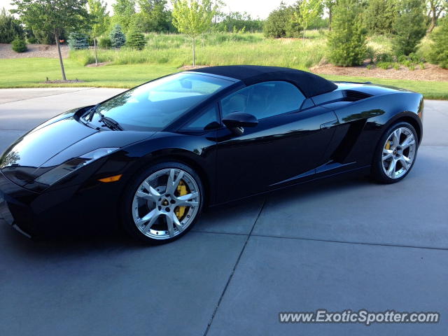 Lamborghini Gallardo spotted in Brookfield, Wisconsin