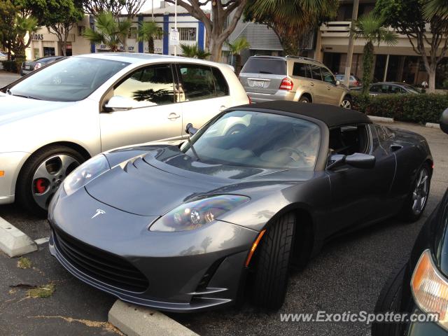 Tesla Roadster spotted in LA, California