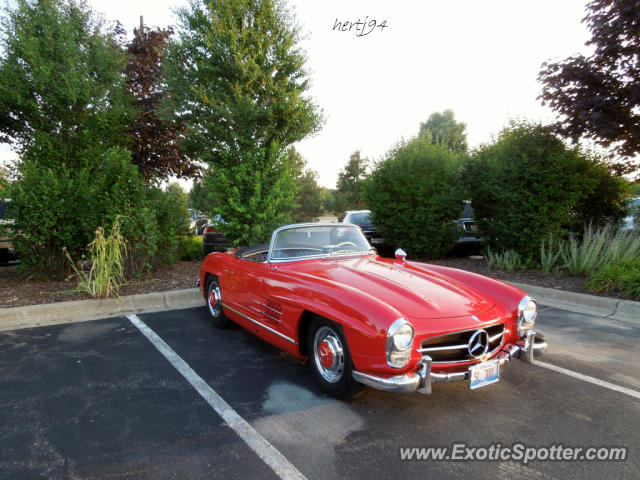 Mercedes 300SL spotted in Barrington, Illinois