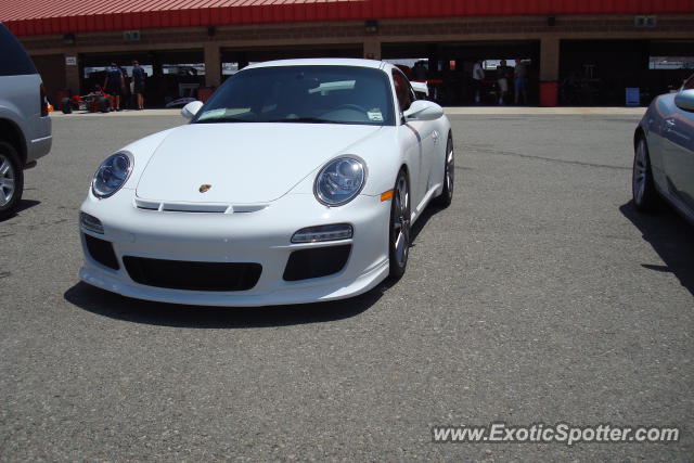 Porsche 911 GT3 spotted in Fontana, California