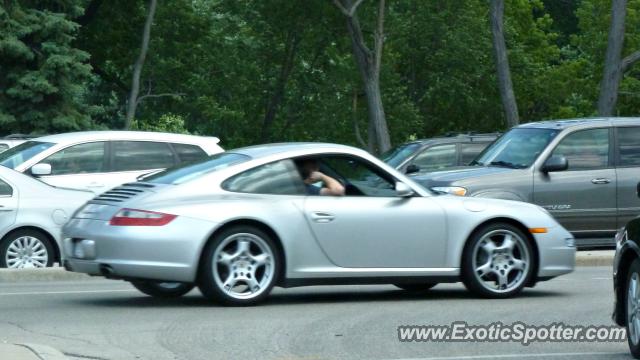 Porsche 911 spotted in Thiensville, Wisconsin