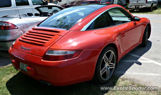 Porsche 911 spotted in Thiensville, Wisconsin