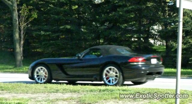 Dodge Viper spotted in Milwaukee, Wisconsin