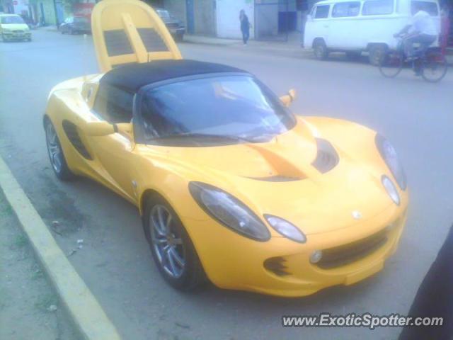 Lotus Elise spotted in Oaxaca, Mexico