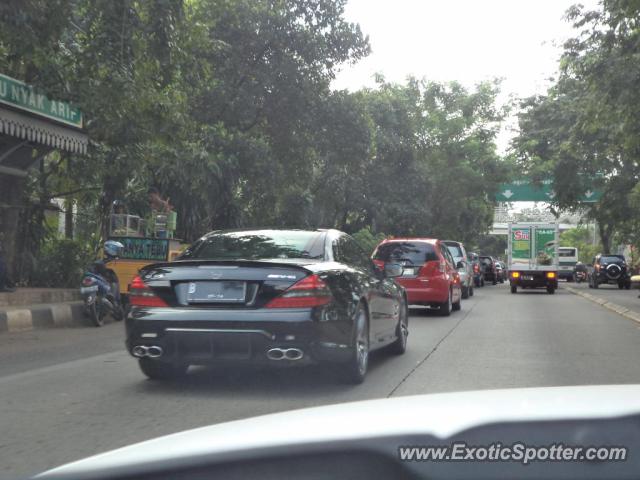 Mercedes SL 65 AMG spotted in Jakarta, Indonesia