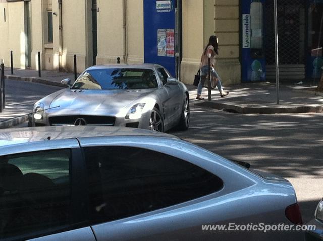 Mercedes SLS AMG spotted in Lyon, France