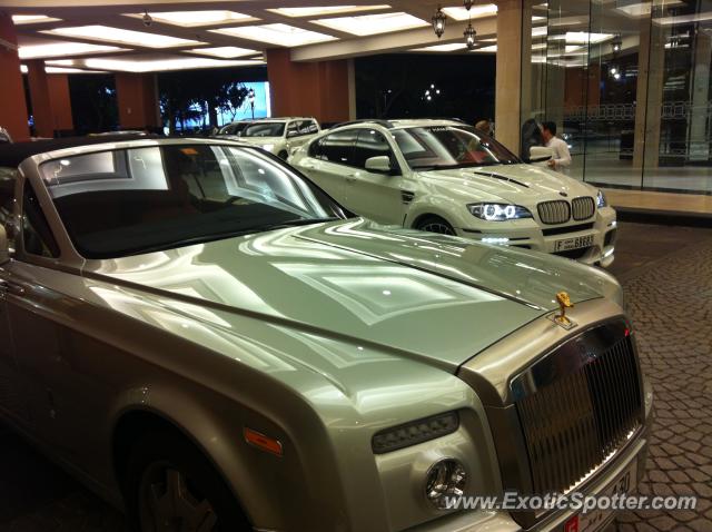 Rolls Royce Phantom spotted in Dubai, United Arab Emirates