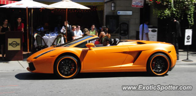 Lamborghini Gallardo spotted in Chicago, Illinois
