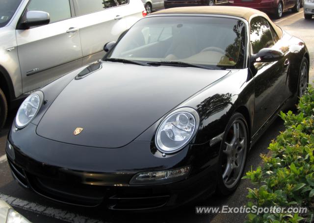 Porsche 911 spotted in Doctor Phillips, Florida