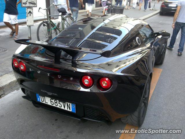 Lotus Exige spotted in Milano, Italy