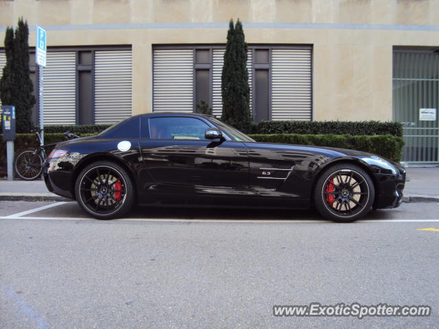 Mercedes SLS AMG spotted in Zurich, Switzerland