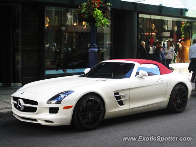 Mercedes SLS AMG spotted in Toronto, Canada