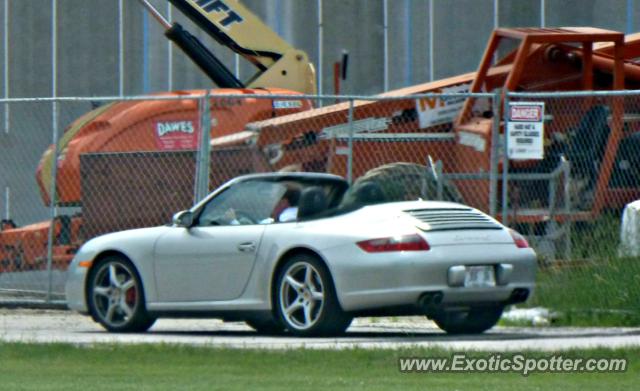 Porsche 911 spotted in Pewaukee, Wisconsin