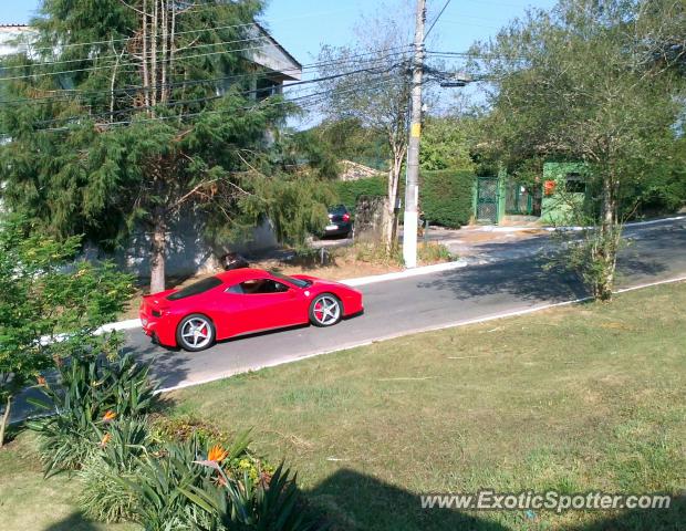 Ferrari 458 Italia spotted in São Paulo, Brazil