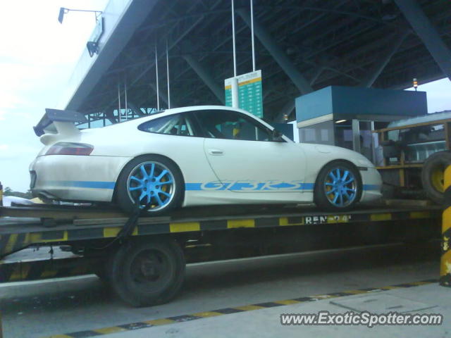 Porsche 911 GT3 spotted in Alabang tollgate, Philippines