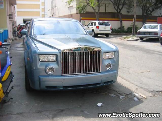 Rolls Royce Phantom spotted in Miami, Florida