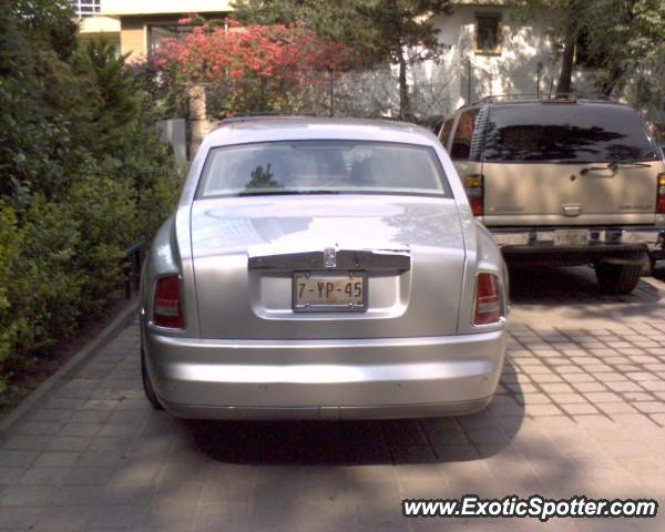 Rolls Royce Phantom spotted in Mexico City, Mexico