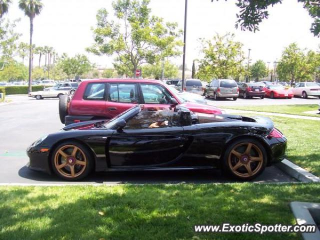 Porsche Carrera GT spotted in Calabasas, California