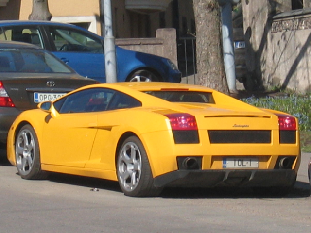Lamborghini Gallardo spotted in Helsinki, Finland