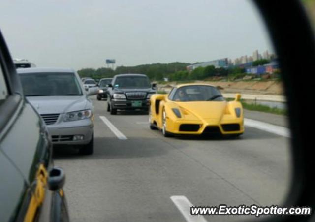Ferrari Enzo spotted in Seoul, South Korea