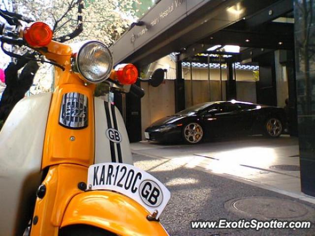 Lamborghini Diablo spotted in Tokyo, Japan