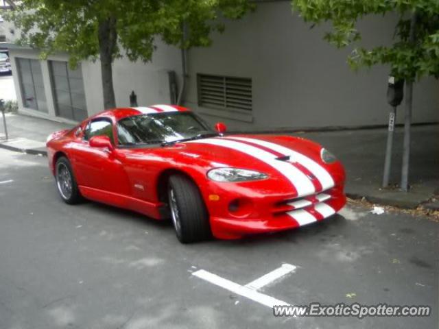 Dodge Viper spotted in Manila, Philippines
