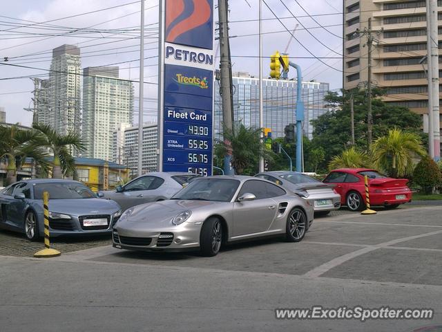 Audi R8 spotted in Manila, Philippines