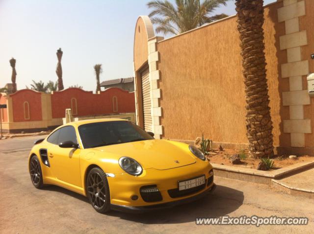 Porsche 911 Turbo spotted in Riyadh, Saudi Arabia