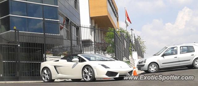 Lamborghini Gallardo spotted in Ankara, Turkey
