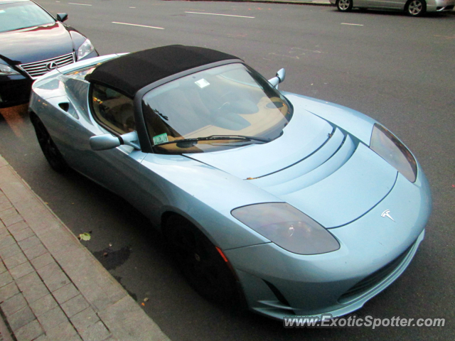 Tesla Roadster spotted in Boston, Massachusetts