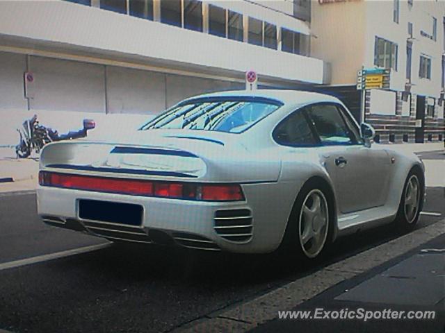 Porsche 959 spotted in Zurich, Switzerland