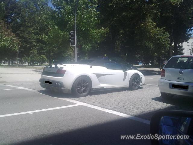 Lamborghini Gallardo spotted in Porto, Portugal