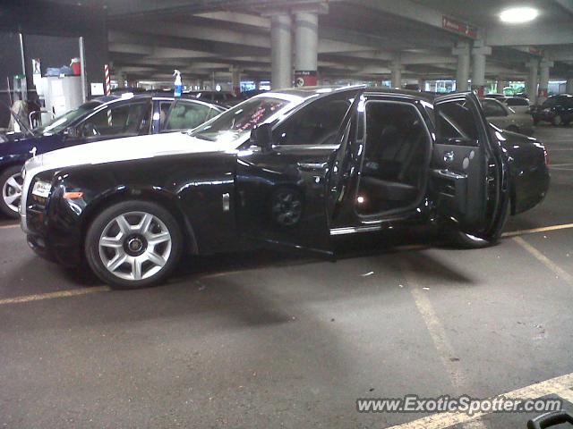 Rolls Royce Ghost spotted in Orlando, Florida