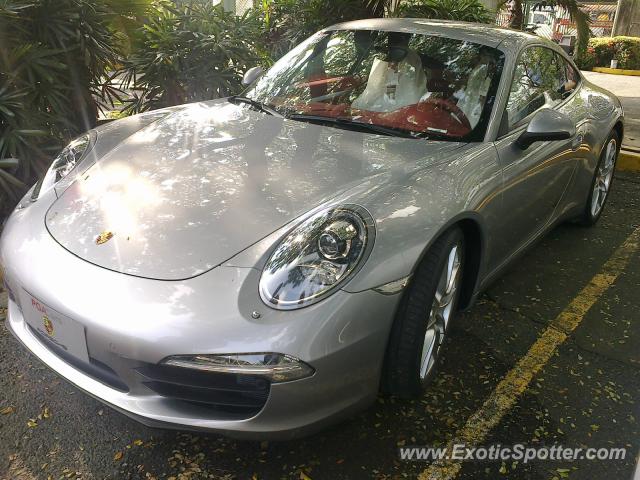 Porsche 911 spotted in Quezon City, Philippines