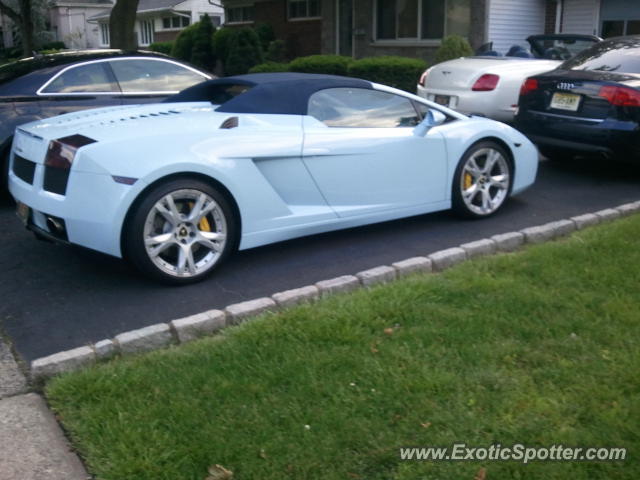Lamborghini Gallardo spotted in Fort Lee, New Jersey