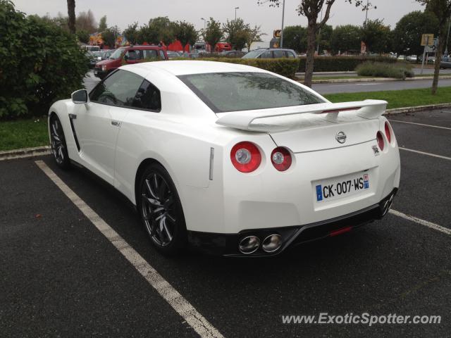 Nissan GT-R spotted in Ormesson, France