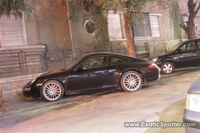 Porsche 911 spotted in Damascus, Syria