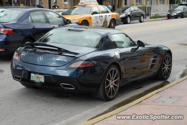 Mercedes SLS AMG spotted in South Beach, Florida