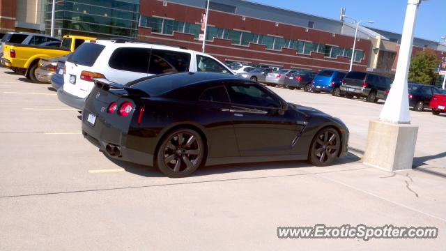 Nissan Skyline spotted in Kalamazoo, Michigan