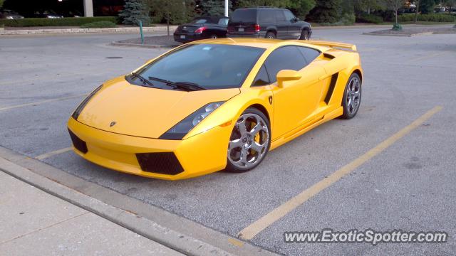 Lamborghini Gallardo spotted in Skokie, Illinois