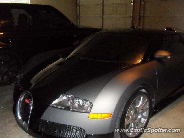 Bugatti Veyron spotted in Los Angeles, California