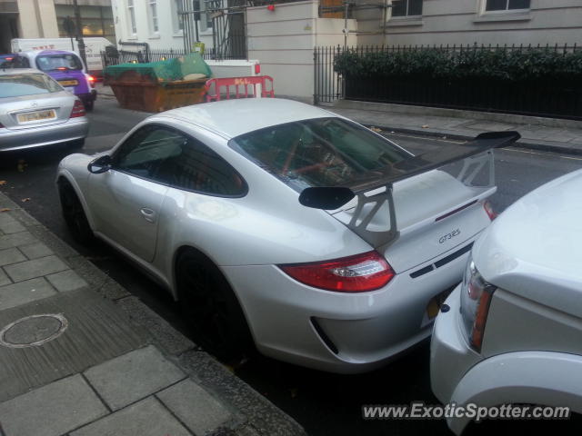 Porsche 911 GT3 spotted in LONDON, United Kingdom