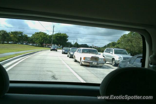 Rolls Royce Silver Spirit spotted in Coral Springs, Florida