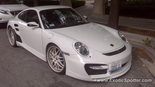Porsche 911 GT3 spotted in Chicago, Illinois