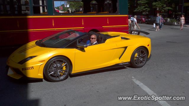 Lamborghini Gallardo spotted in Chicago, Illinois