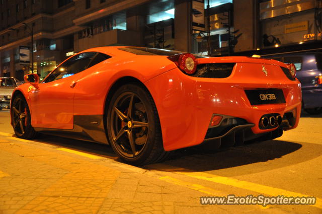 Ferrari 458 Italia spotted in KLCC Twin Tower, Malaysia